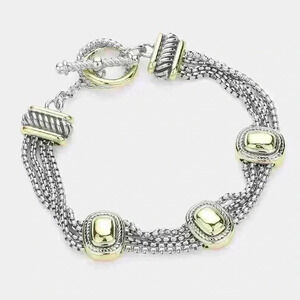 3️⃣6️⃣TWO TONE OVAL CHARM BRACELET TOGGLE CLOSURE